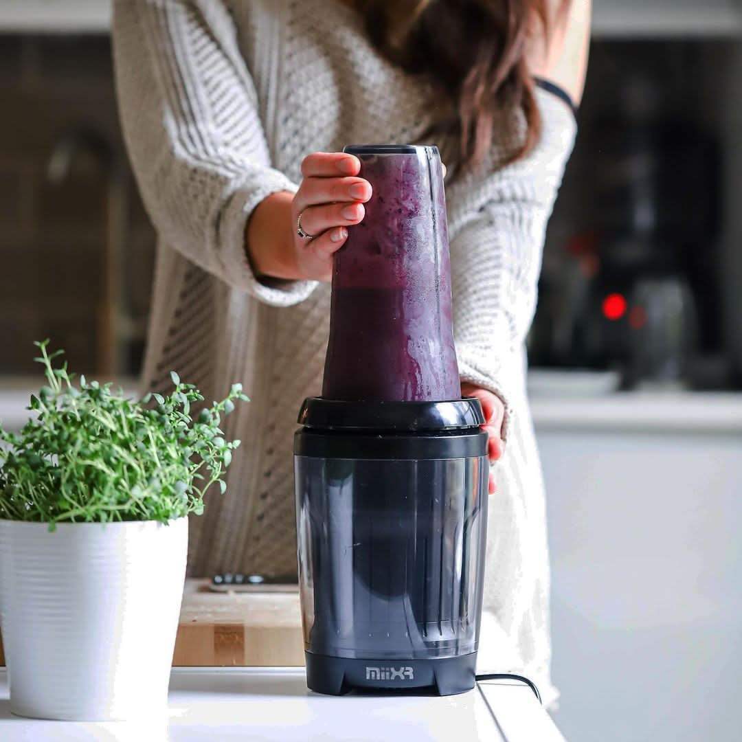 nutrition-and-protein-blender-n6 MiiXRX7_lifestyleImage_1.jpg
