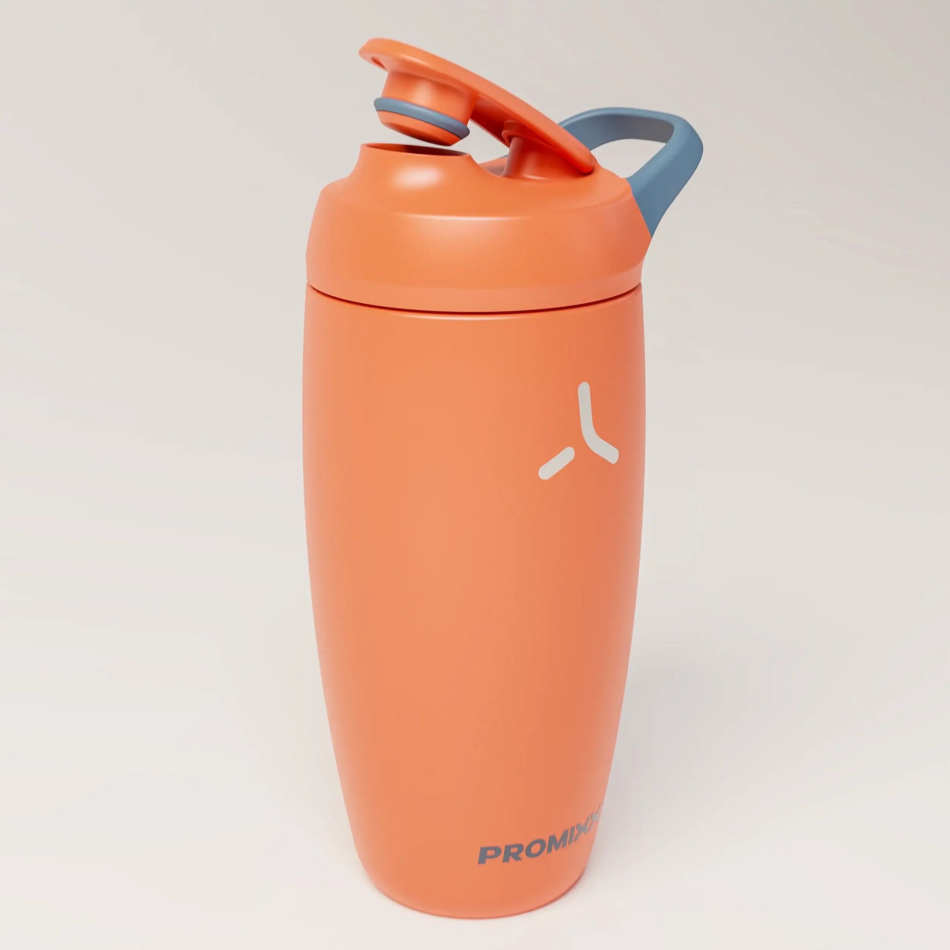 insulated-performance-shaker-bottle-h0 SHKR_18550_dwSS-S1.1_burntOrange_midnightBlue_2_3_highLeft_edit.png