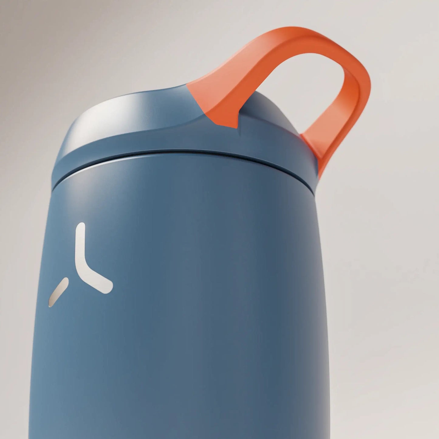 insulated-performance-shaker-bottle-h0 SHKR_18550_dwSS-S1.1_midnightBlue_burntOrange_1_4_xLowLoop_edit.png