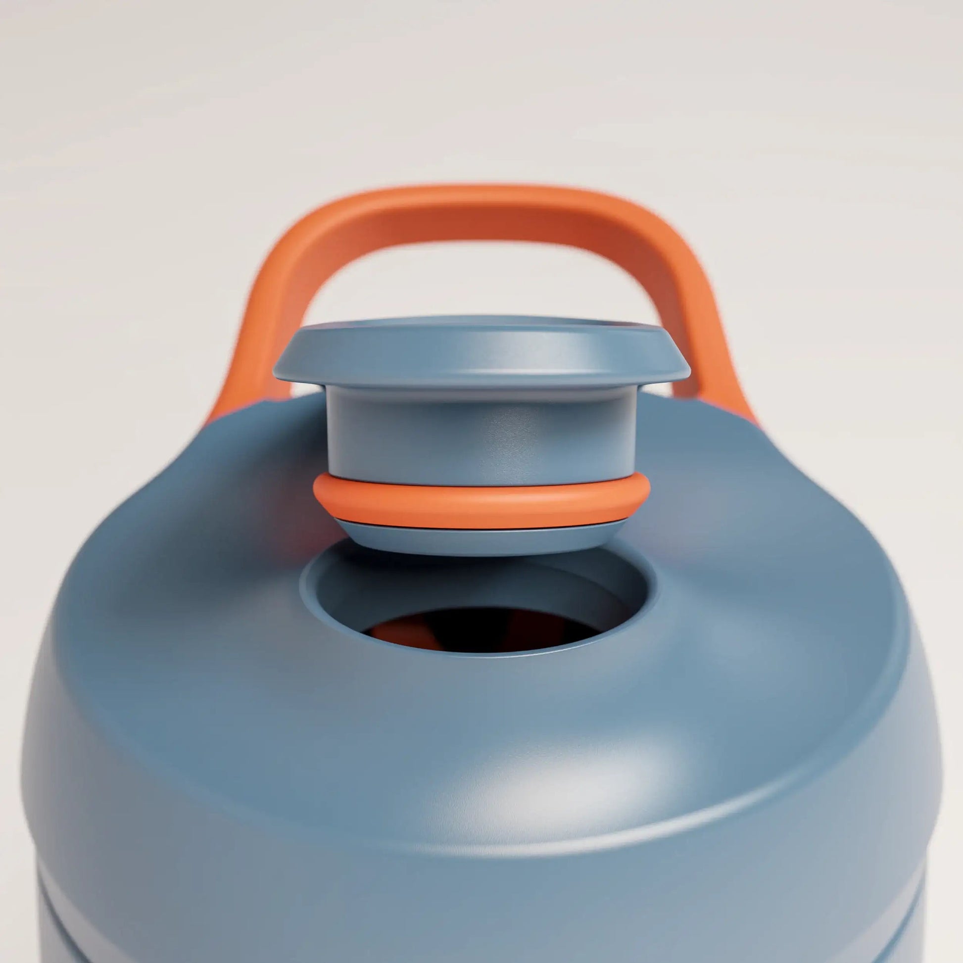 insulated-performance-shaker-bottle-h0 SHKR_18550_dwSS-S1.1_midnightBlue_burntOrange_2_2.5_MPCloop_edit.png