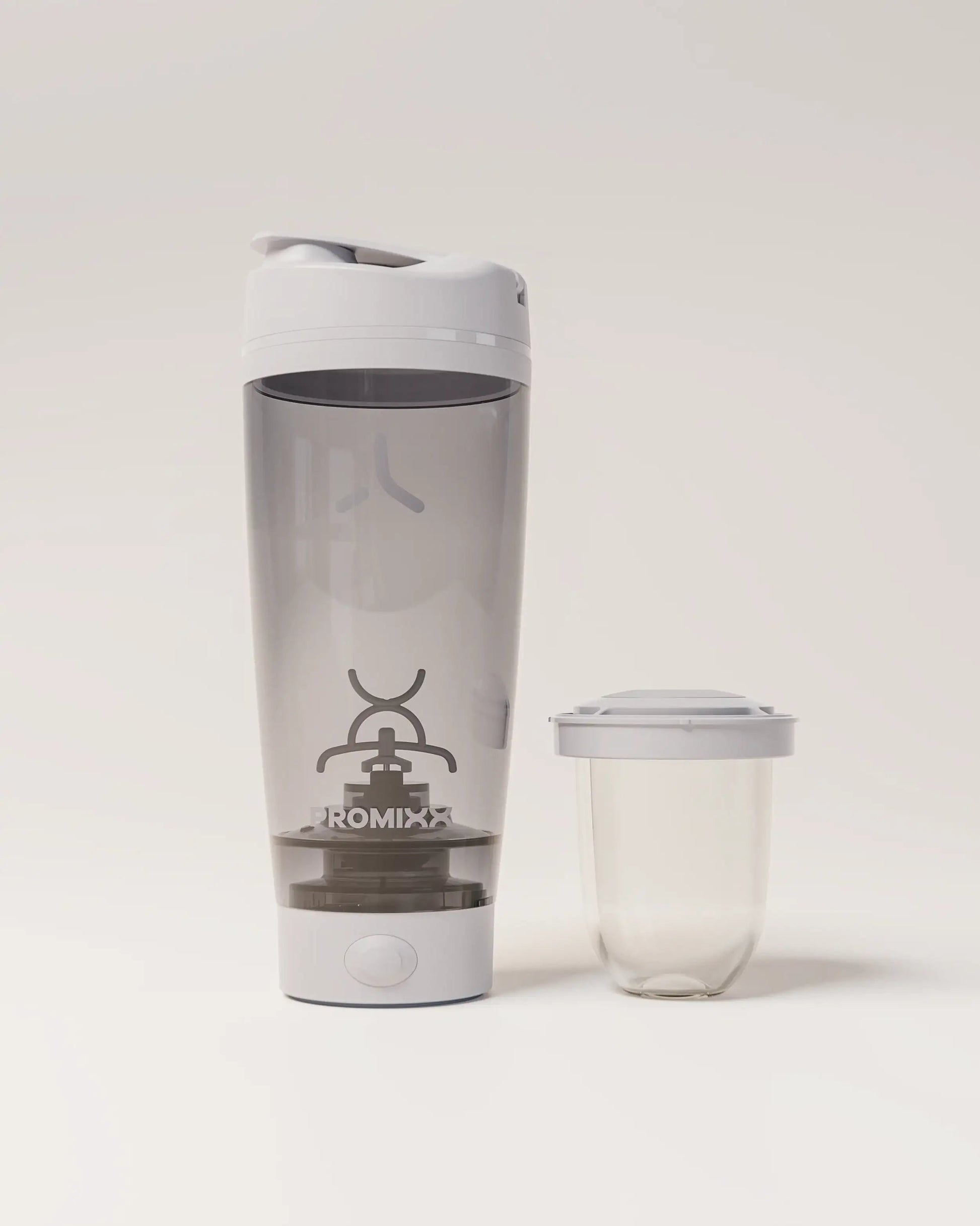 electric-shaker-bottle-n8 VM_LiPo_3.7-700_v1_coolGray_4x5_7_1_heroNutripod_EDIT.png